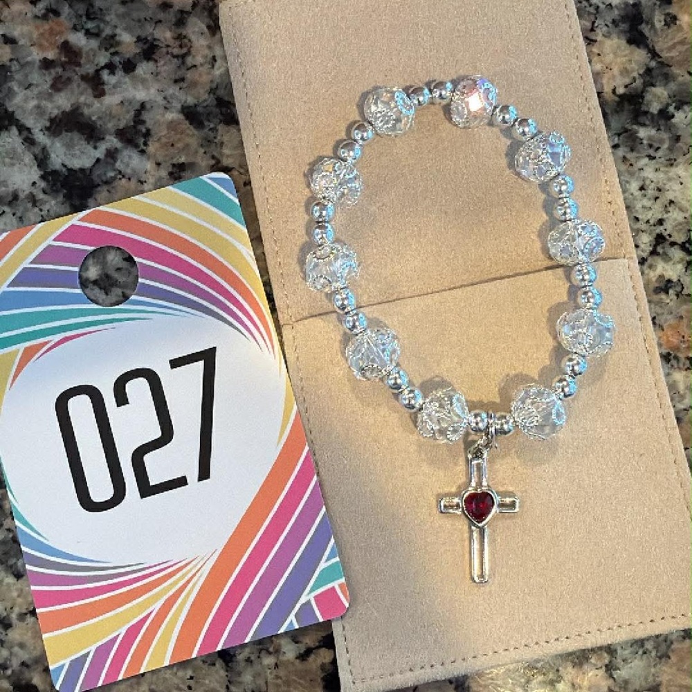 ✨ Crystal Faith Cross Bracelet ✨